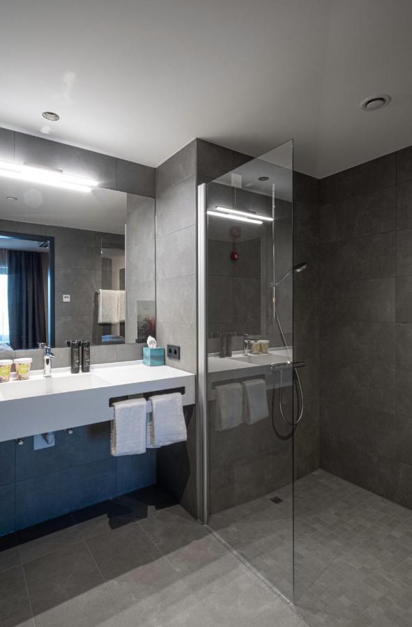 Riku Hotel รอยท์ลิงเงน ภายนอก รูปภาพ